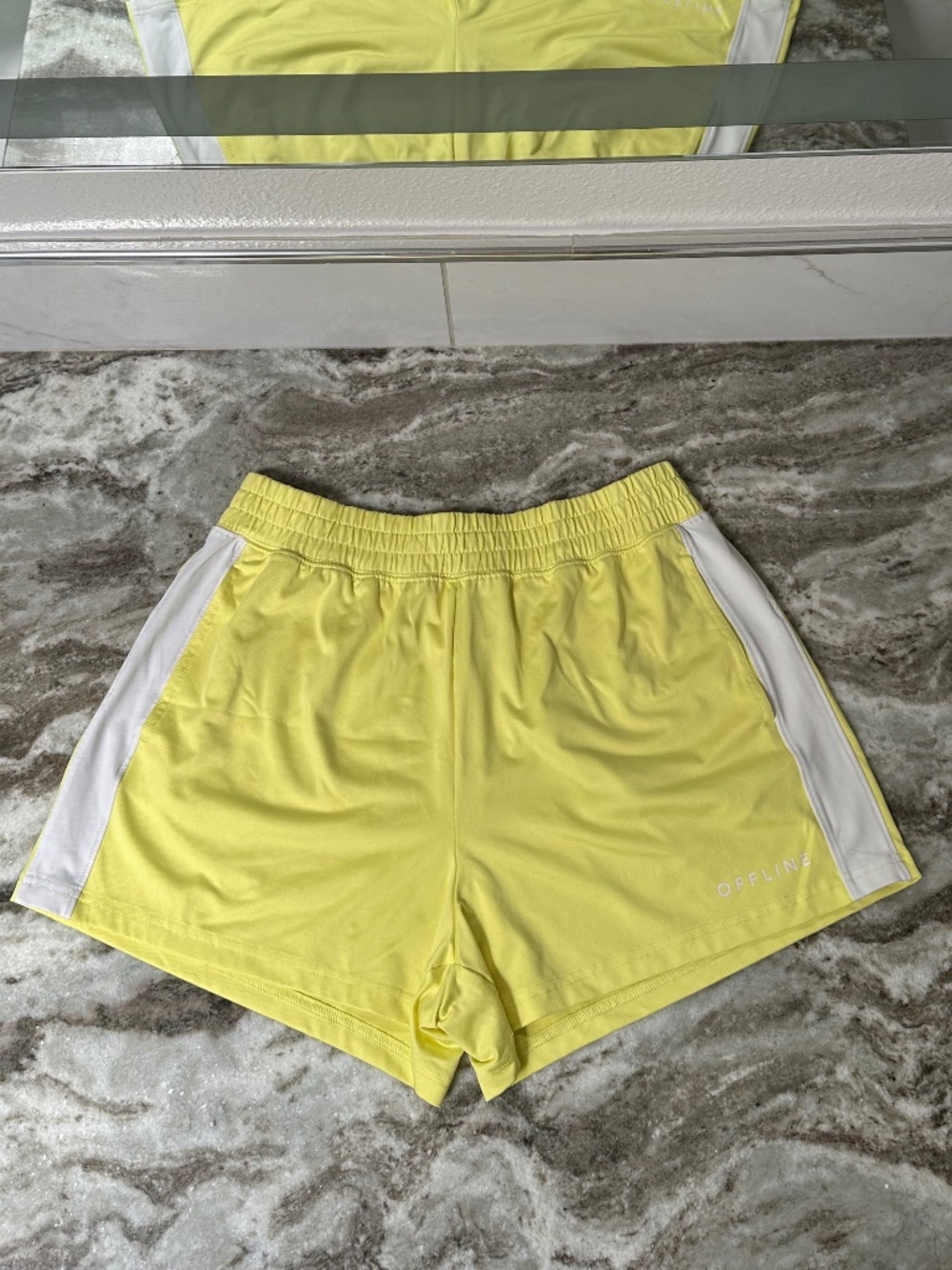 *SOLD* OFFLINE By Aerie Fastrack Shorts - MEDIUM